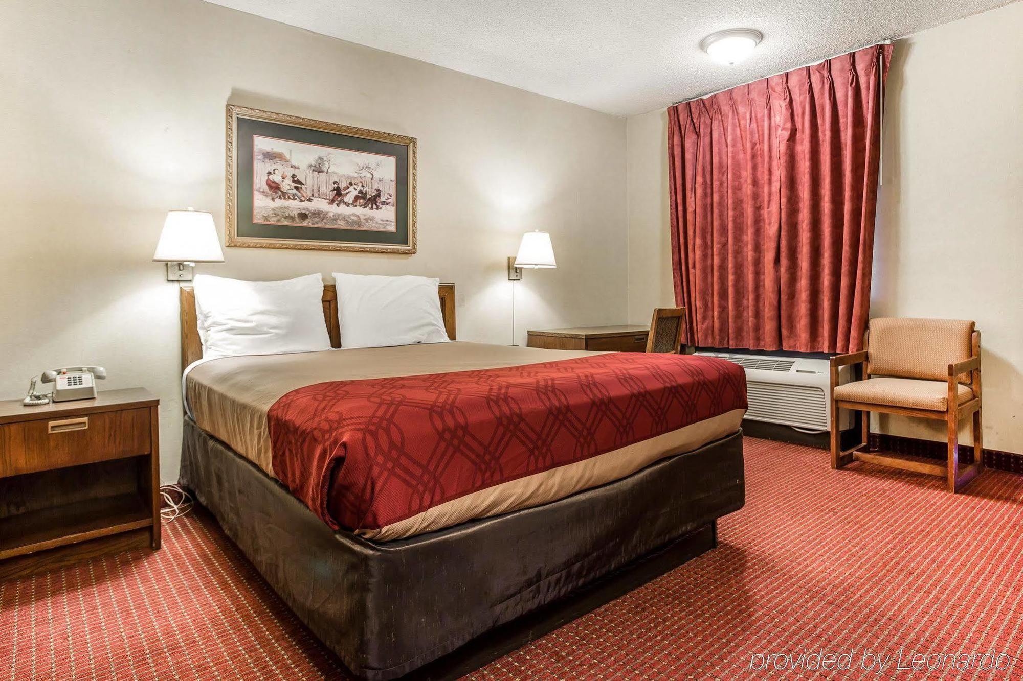 Econo Lodge Richburg Bagian luar foto
