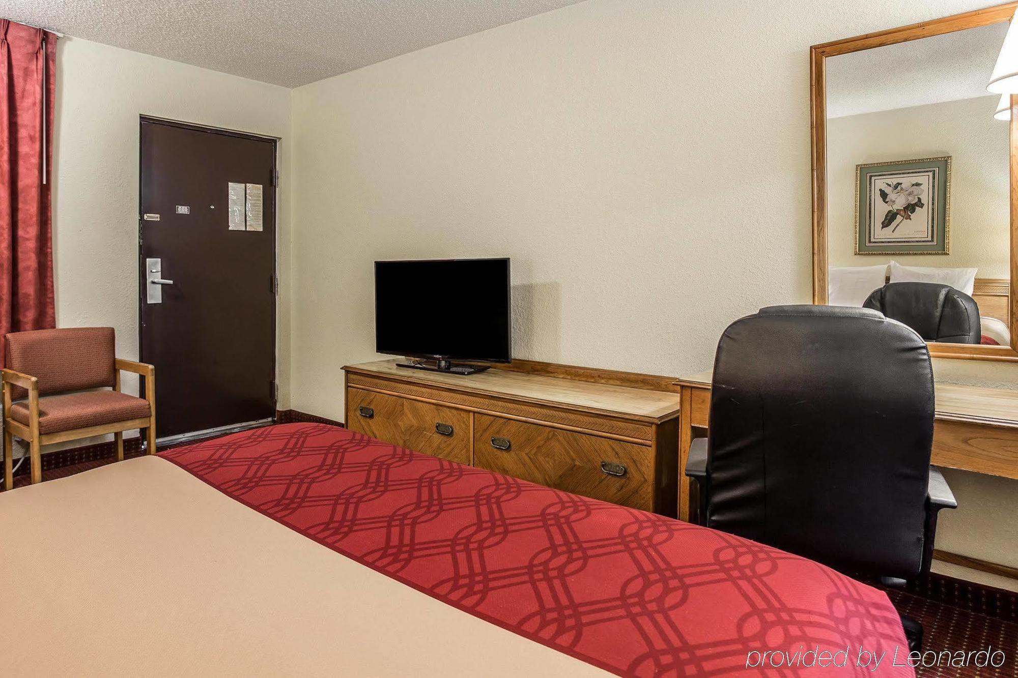 Econo Lodge Richburg Bagian luar foto