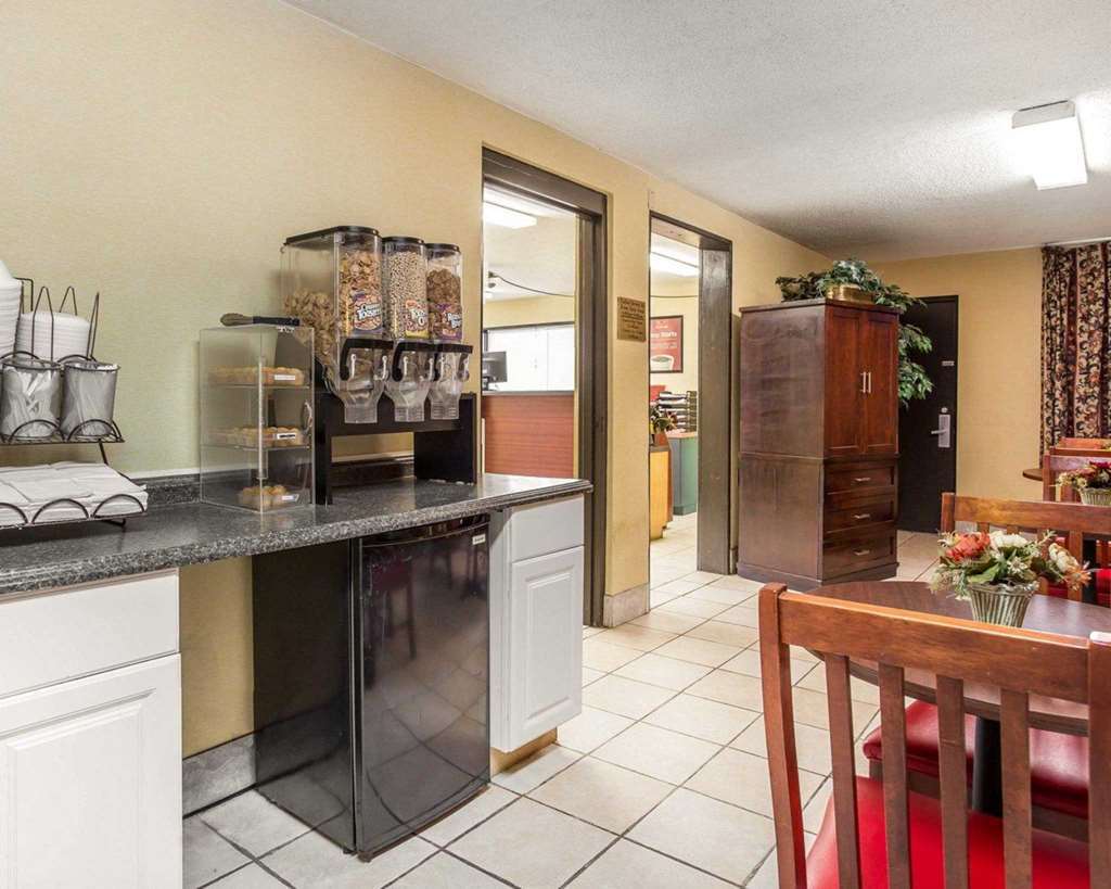 Econo Lodge Richburg Restoran foto